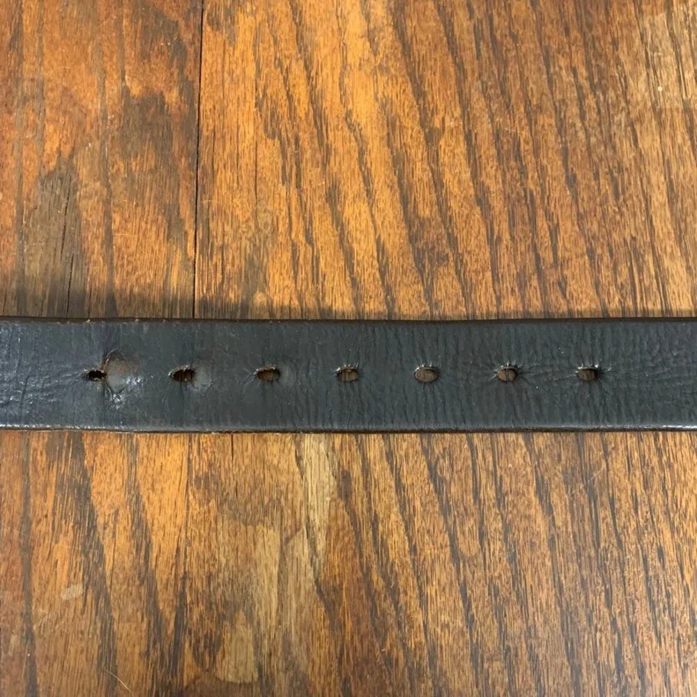 Levi's Black Full Grain Leather Belt Silver Tone Buckle Logo Men's Medium 36-38